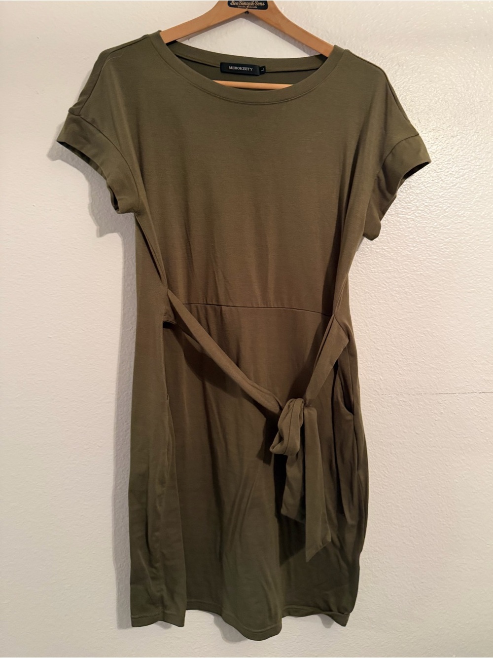 Merokeety Olive Tie-Front Midi Dress